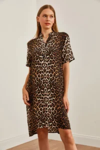 Olalook Women's Leopard Black Magnetic Collar Button Detailed Mini Woven Dress - Image 5