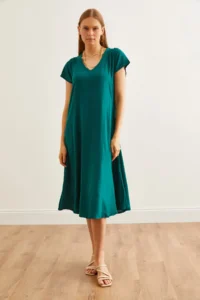 Olalook Women's Emerald Green V-Neck Woven Viscose Casual Dress - Image 2