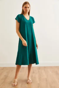 Olalook Women's Emerald Green V-Neck Woven Viscose Casual Dress - Image 4