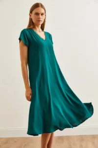 Olalook Women's Emerald Green V-Neck Woven Viscose Casual Dress - Image 5