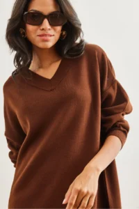 Olalook Women's Bitter Brown V-Neck Knitwear Tunic Dress - Image 4