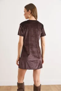 Olalook Women's Bitter Brown Crew Neck Basic Mini Velvet Dress - Image 6