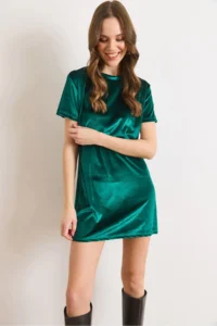 Olalook Women's Emerald Green Crew Neck Basic Mini Velvet Dress - Image 4