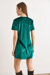 Olalook Women's Emerald Green Crew Neck Basic Mini Velvet Dress - Image 6
