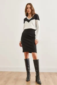 Olalook Women's Black Ecru V-Neck Color Block Raised Flexible Dress - Image 3