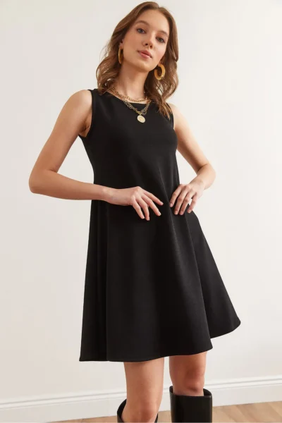 ELB-19002347-BLACK_1