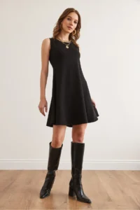 Olalook Women's Black Crew Neck Flared Knitted Crepe Dress - Image 3