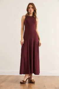Olalook Women's Claret Red Deep Slit Flowy Sandy Dress - Image 2
