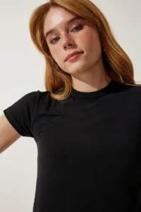 Happiness İstanbul Women's Black Crew Neck Basic Sandy T-Shirt - Image 4
