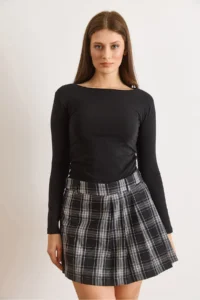Olalook Women's Black Self-Fabric Pleated Plaid Mini Skirt with Shorts - Image 6