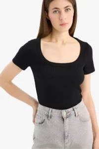 DeFacto Slim Fit Narrow Cut Crew Neck Basic Plain Ribbed Camisole Short Sleeve Black T-Shirt