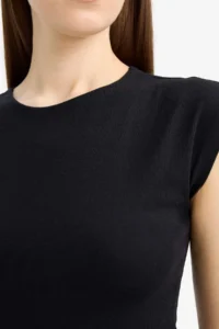 DeFacto Slim Fit Narrow Cut Crew Neck Basic Plain Modal Short Sleeve T-Shirt - Image 7