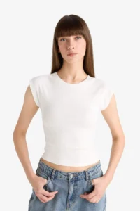 DeFacto Slim Fit Crew Neck Basic Plain Modal Short Sleeve T-Shirt - Image 4