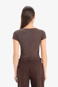 DeFacto Round Neck Ribbed Camisole Short Sleeve Stud Body - Image 5