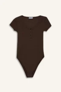 DeFacto Round Neck Ribbed Camisole Short Sleeve Stud Body - Image 7