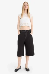 DeFacto Fitted Crop Lace Short Sleeve White Blouse - Image 5
