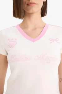 DeFacto Cool Fitted V-Neck Printed Ribbed Short Sleeve White T-Shirt - Image 8
