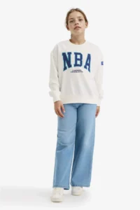 DeFacto NBA Wordmark Oversize Wide Fit Crew Neck Sweatshirt Girls - Image 2