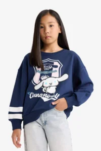 DeFacto Girl's Hello Kitty Oversize Wide Fit Crew Neck Sweatshirt - Image 4