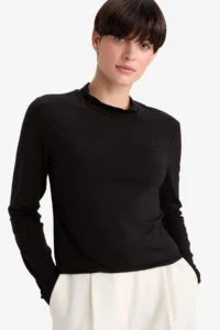 DeFacto Crew Neck Long Sleeve Top - Image 4