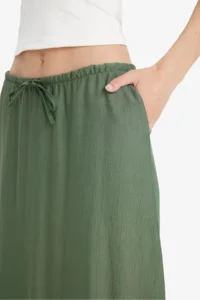 DeFacto A Cut Normal Waist Crinkle Fabric Midi Skirt - Image 5