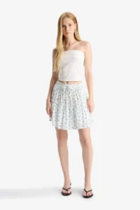 DeFacto Floral Patterned High Waist Combed Cotton Lining Crinkle Viscose Mini Skirt - Image 2