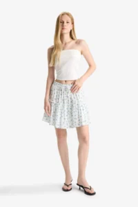 DeFacto Floral Patterned High Waist Combed Cotton Lining Crinkle Viscose Mini Skirt - Image 3