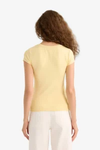 DeFacto Slim Fit Narrow Cut Crew Neck Basic Plain Short Sleeve T-Shirt - Image 6