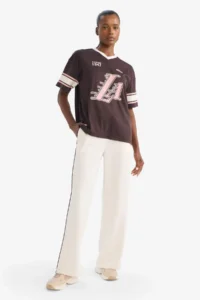 DeFacto NBA Los Angeles Lakers Oversized Tulle Short Sleeve T-Shirt - Image 2