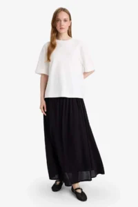 DeFacto A Cut Crinkle Material Black Maxi Skirt - Image 2