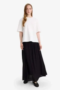DeFacto A Cut Crinkle Material Black Maxi Skirt - Image 3