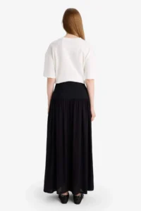 DeFacto A Cut Crinkle Material Black Maxi Skirt - Image 6