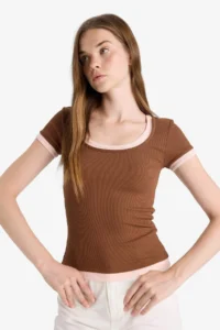 DeFacto U Neck Ribbed Camisole Short Sleeve T-Shirt - Image 4
