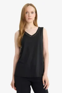 DeFacto Lace Detailed V-neck Tank Top - Image 4
