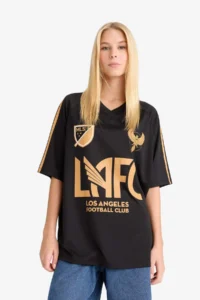 DeFacto MLS Oversize Wide Fit Back Printed Short Sleeve T-Shirt - Image 4