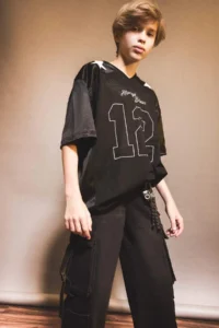 DeFacto Oversize Wide Fit V-Neck Printed Tulle Short Sleeve T-Shirt for Boys