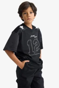 DeFacto Oversize Wide Fit V-Neck Printed Tulle Short Sleeve T-Shirt for Boys - Image 6