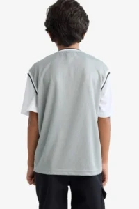DeFacto Oversize Wide Fit V-Neck Embroidered Tulle Short Sleeve T-Shirt for Boys - Image 7