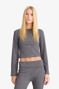 DeFacto Fitted Crew Neck Ribbed Camisole Long Sleeve T-Shirt - Image 3