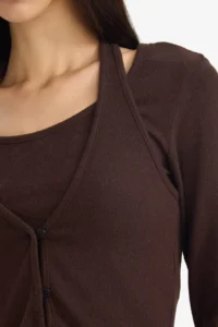 DeFacto Halter Neck Layered Ribbed Long Sleeve T-Shirt - Image 4