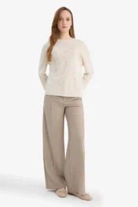 DeFacto Relax Fit Crew Neck Long Sleeve T-Shirt - Image 2