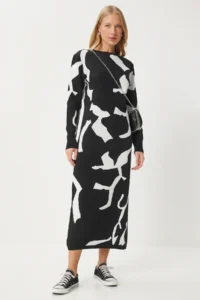 Happiness İstanbul Women's Black and White Patterned Long Knitwear Dress - Image 4