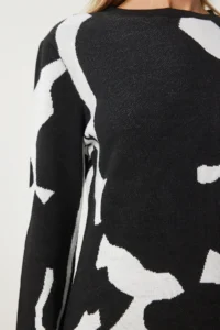 Happiness İstanbul Women's Black and White Patterned Long Knitwear Dress - Image 6