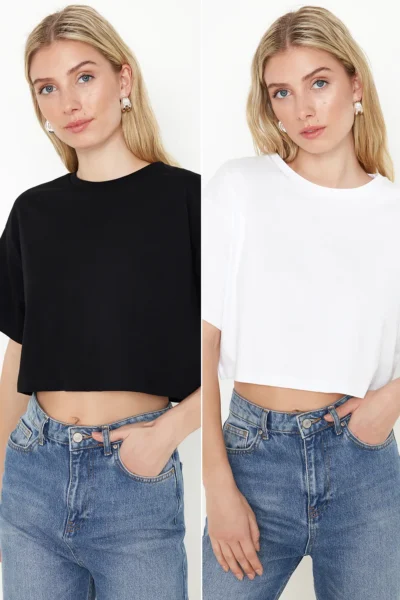 TRENDYOLMİLLA Black-White 2 Sets Package 100% Cotton Relax/Comfortable Cut Crop Knitting T-Shirt