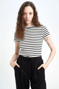 DeFacto Fitted Crew Neck Striped Short Sleeve T-Shirt K1965az23sm