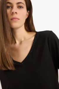 DeFacto Regular Fit V-Neck Basic Short Sleeve T-Shirt - Image 4