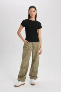 DeFacto Fitted Crew Neck Ribbed Camisole Basic Plain Short Sleeve Black T-Shirt K7064az24sm - Image 2