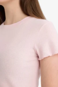 DeFacto Fitted Crew Neck Ribbed Camisole Short Sleeve T-Shirt - Image 4