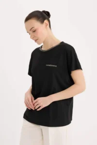 DeFacto Regular Fit Glitter Detailed Short Sleeve T-Shirt - Image 3