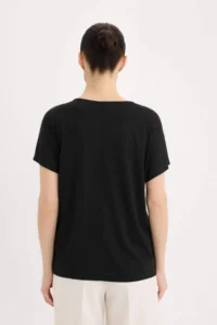 DeFacto Regular Fit Glitter Detailed Short Sleeve T-Shirt - Image 6